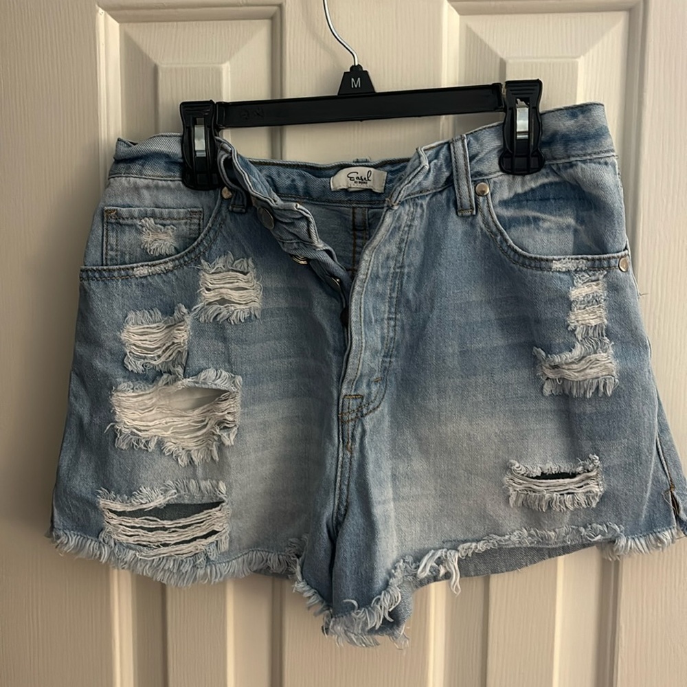 Ripped denim shorts